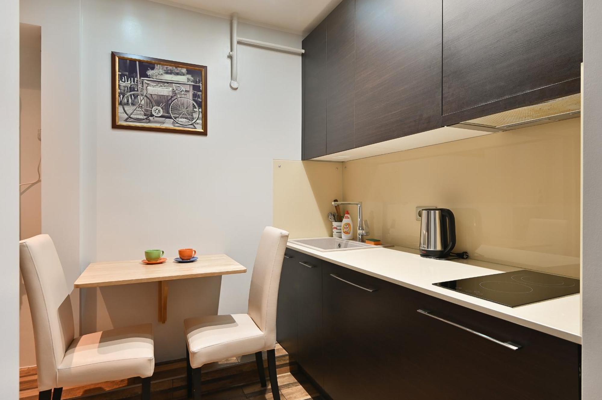 Íbúð Modern Studio-apartment In The Centre, Free Parking *